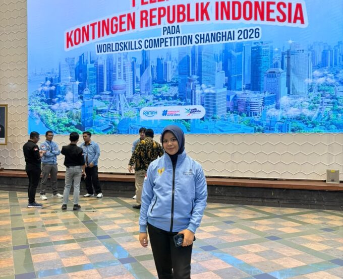 SKADAKU TO THE WORLD